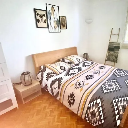Terrasse Plein Sud Au Calme, Deux Doubles Appartement